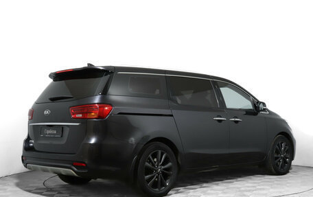 KIA Carnival III, 2018 год, 2 680 000 рублей, 5 фотография