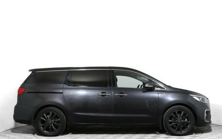 KIA Carnival III, 2018 год, 2 680 000 рублей, 4 фотография