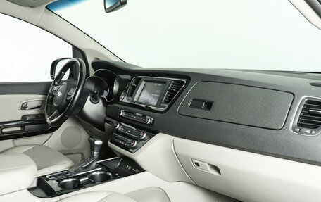 KIA Carnival III, 2018 год, 2 680 000 рублей, 9 фотография
