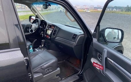 Mitsubishi Pajero IV, 2015 год, 2 900 000 рублей, 8 фотография
