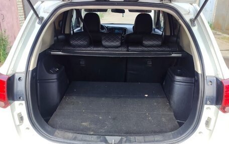 Mitsubishi Outlander III рестайлинг 3, 2015 год, 1 200 000 рублей, 4 фотография