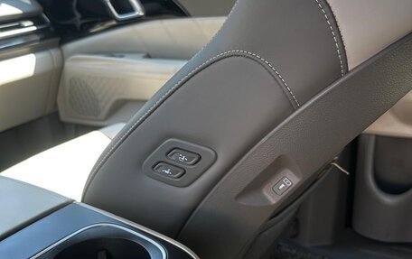 KIA Carnival, 2024 год, 5 650 000 рублей, 22 фотография