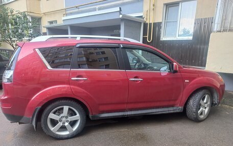Mitsubishi Outlander III рестайлинг 3, 2008 год, 1 230 000 рублей, 4 фотография