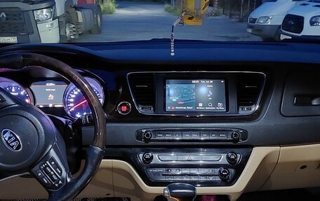 KIA Carnival III, 2019 год, 2 800 000 рублей, 6 фотография