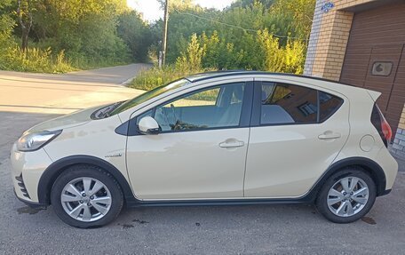 Toyota Aqua I, 2018 год, 1 400 000 рублей, 3 фотография