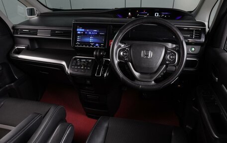 Honda Stepwgn IV, 2017 год, 2 729 000 рублей, 6 фотография