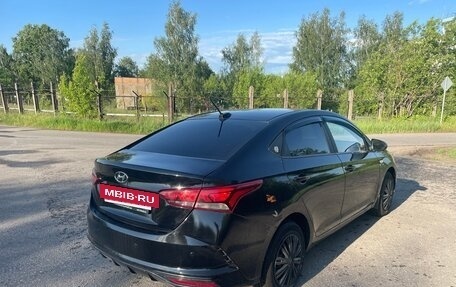 Hyundai Solaris II рестайлинг, 2021 год, 1 350 000 рублей, 4 фотография
