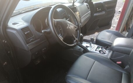 Mitsubishi Pajero IV, 2012 год, 1 750 000 рублей, 17 фотография