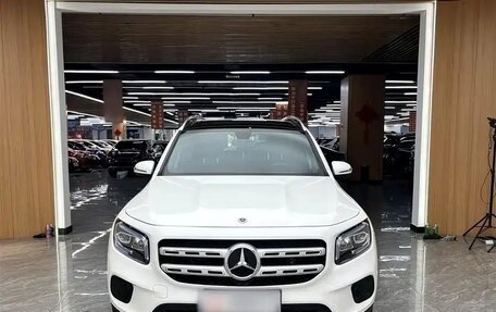 Mercedes-Benz GLB, 2022 год, 2 800 000 рублей, 2 фотография
