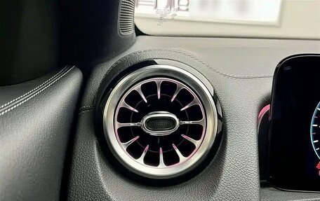 Mercedes-Benz GLB, 2022 год, 2 800 000 рублей, 13 фотография