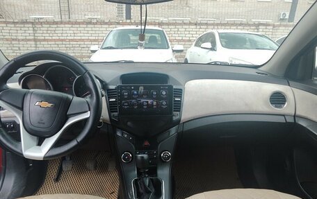 Chevrolet Cruze II, 2011 год, 570 000 рублей, 2 фотография