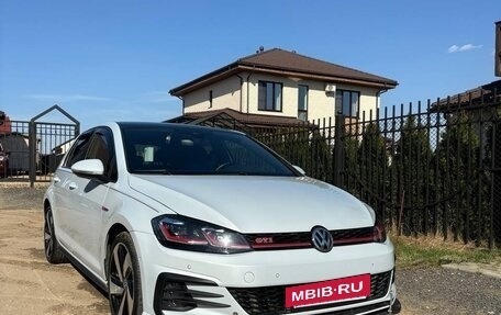 Volkswagen Golf GTI VII, 2019 год, 3 000 000 рублей, 6 фотография