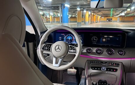 Mercedes-Benz E-Класс, 2019 год, 4 950 000 рублей, 8 фотография