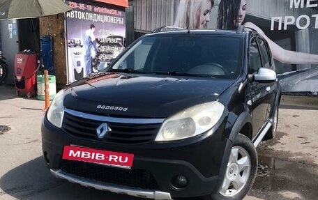 Renault Sandero I, 2013 год, 615 000 рублей, 2 фотография