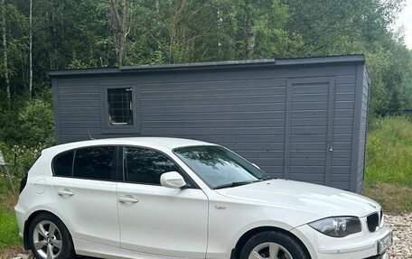 BMW 1 серия, 2011 год, 1 020 000 рублей, 2 фотография