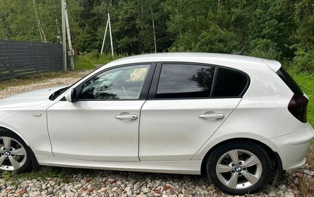 BMW 1 серия, 2011 год, 1 020 000 рублей, 14 фотография