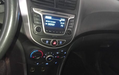Hyundai Solaris II рестайлинг, 2014 год, 610 000 рублей, 11 фотография