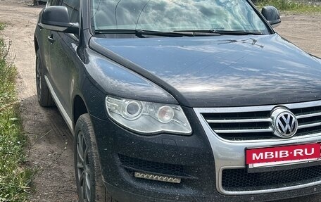 Volkswagen Touareg III, 2008 год, 900 000 рублей, 2 фотография