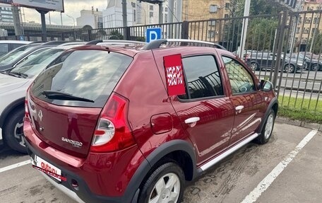 Renault Sandero I, 2013 год, 920 000 рублей, 3 фотография