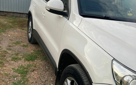 Volkswagen Tiguan I, 2011 год, 1 000 050 рублей, 2 фотография