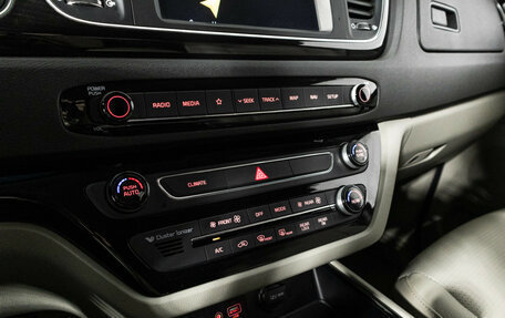 KIA Carnival III, 2019 год, 2 599 898 рублей, 20 фотография