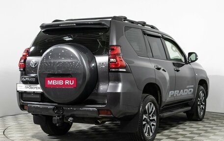 Toyota Land Cruiser Prado 150 рестайлинг 2, 2022 год, 7 200 000 рублей, 5 фотография