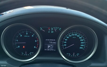 Toyota Land Cruiser 200, 2010 год, 3 200 000 рублей, 8 фотография
