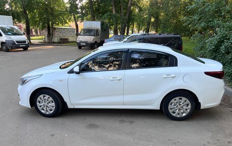KIA Rio IV, 2018 год, 1 500 000 рублей, 2 фотография