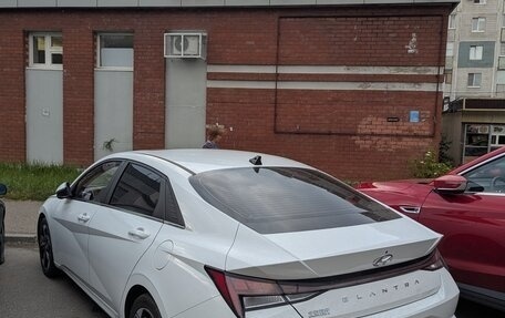 Hyundai Elantra, 2023 год, 1 580 000 рублей, 3 фотография