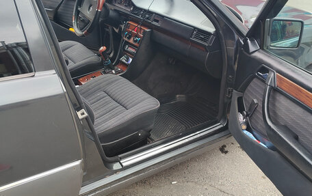 Mercedes-Benz W124, 1991 год, 370 000 рублей, 9 фотография