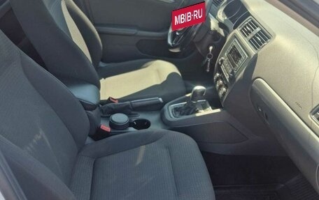 Volkswagen Jetta VI, 2016 год, 1 200 000 рублей, 5 фотография