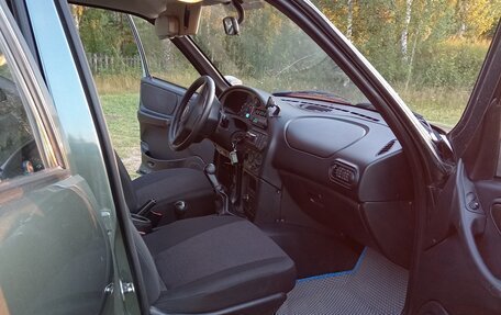 Chevrolet Niva I рестайлинг, 2011 год, 770 000 рублей, 9 фотография