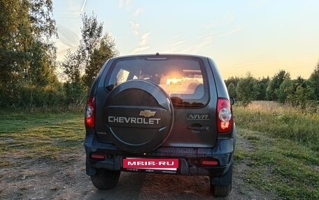 Chevrolet Niva I рестайлинг, 2011 год, 770 000 рублей, 25 фотография