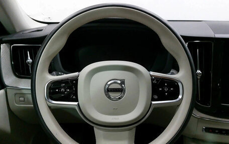 Volvo XC60 II, 2019 год, 4 500 000 рублей, 9 фотография