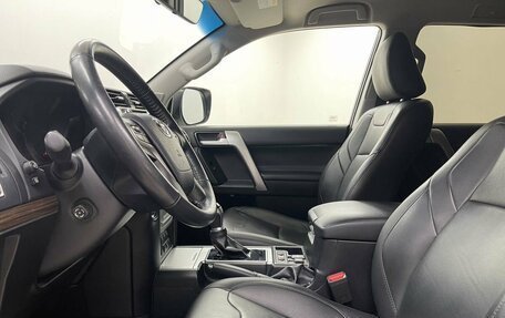 Toyota Land Cruiser Prado 150 рестайлинг 2, 2018 год, 4 840 000 рублей, 11 фотография