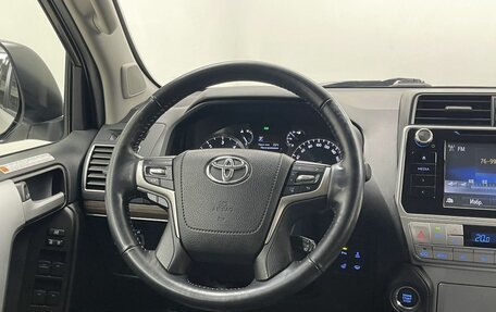 Toyota Land Cruiser Prado 150 рестайлинг 2, 2018 год, 4 840 000 рублей, 22 фотография