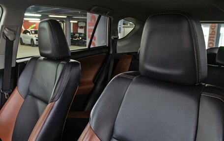 Toyota RAV4, 2014 год, 2 398 000 рублей, 11 фотография
