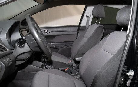 Hyundai Solaris II рестайлинг, 2017 год, 1 220 000 рублей, 6 фотография