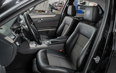 Mercedes-Benz E-Класс, 2010 год, 1 569 000 рублей, 10 фотография