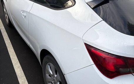 Opel Astra J, 2014 год, 800 000 рублей, 6 фотография
