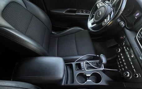 KIA Sportage IV рестайлинг, 2019 год, 2 600 000 рублей, 3 фотография