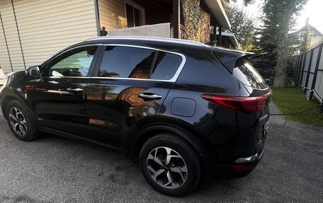 KIA Sportage IV рестайлинг, 2019 год, 2 600 000 рублей, 4 фотография