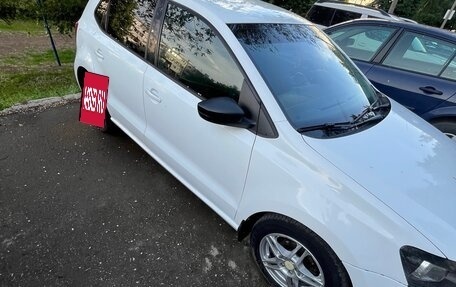 Volkswagen Polo VI (EU Market), 2011 год, 505 000 рублей, 4 фотография