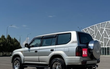 Toyota Land Cruiser Prado 90 рестайлинг, 2000 год, 1 700 000 рублей, 10 фотография