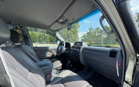 Toyota Land Cruiser Prado 90 рестайлинг, 2000 год, 1 700 000 рублей, 21 фотография