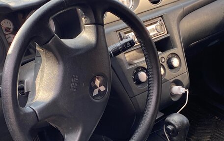 Mitsubishi Outlander III рестайлинг 3, 2005 год, 550 000 рублей, 5 фотография