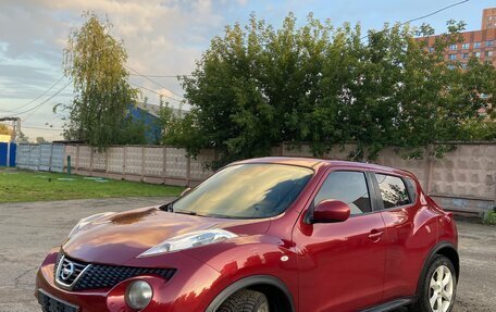 Nissan Juke II, 2011 год, 920 000 рублей, 2 фотография