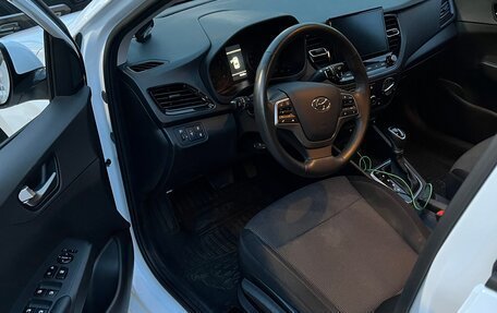 Hyundai Solaris II рестайлинг, 2021 год, 1 400 000 рублей, 9 фотография