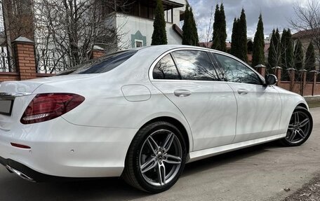 Mercedes-Benz E-Класс, 2017 год, 3 490 000 рублей, 7 фотография