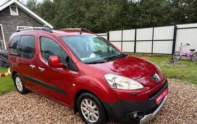 Peugeot Partner II рестайлинг 2, 2010 год, 670 000 рублей, 1 фотография